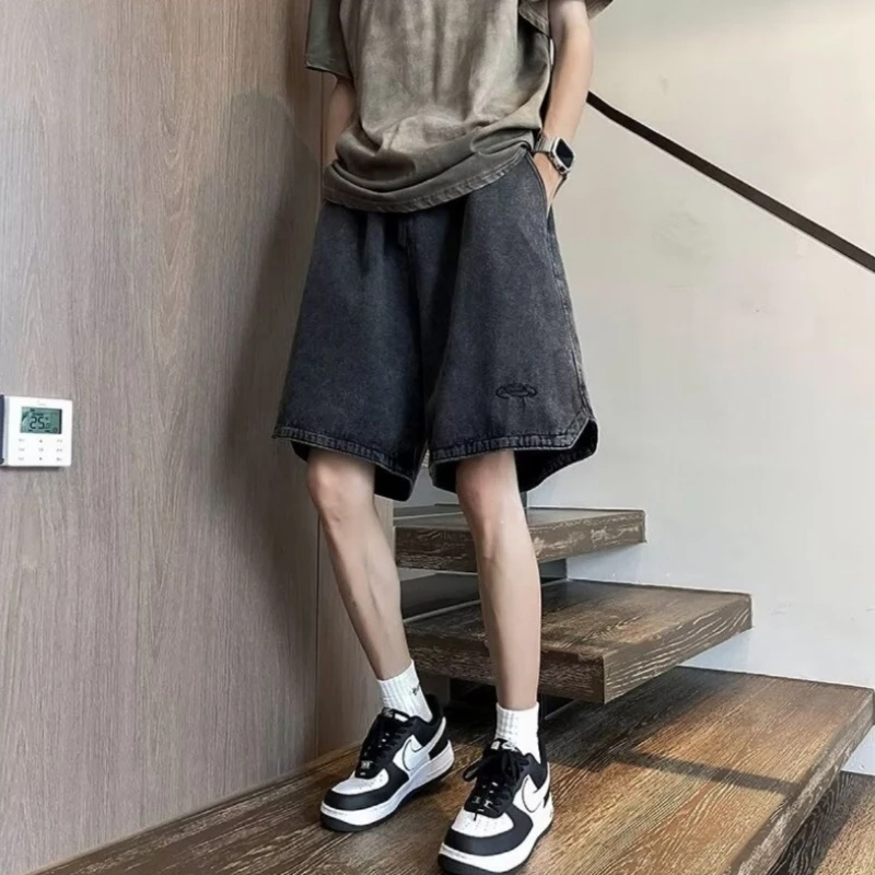 

Men's Lightweight Denim Shorts 2026 Summer Fashion Straight Leg Comfortable Mid Calf Washed Blue