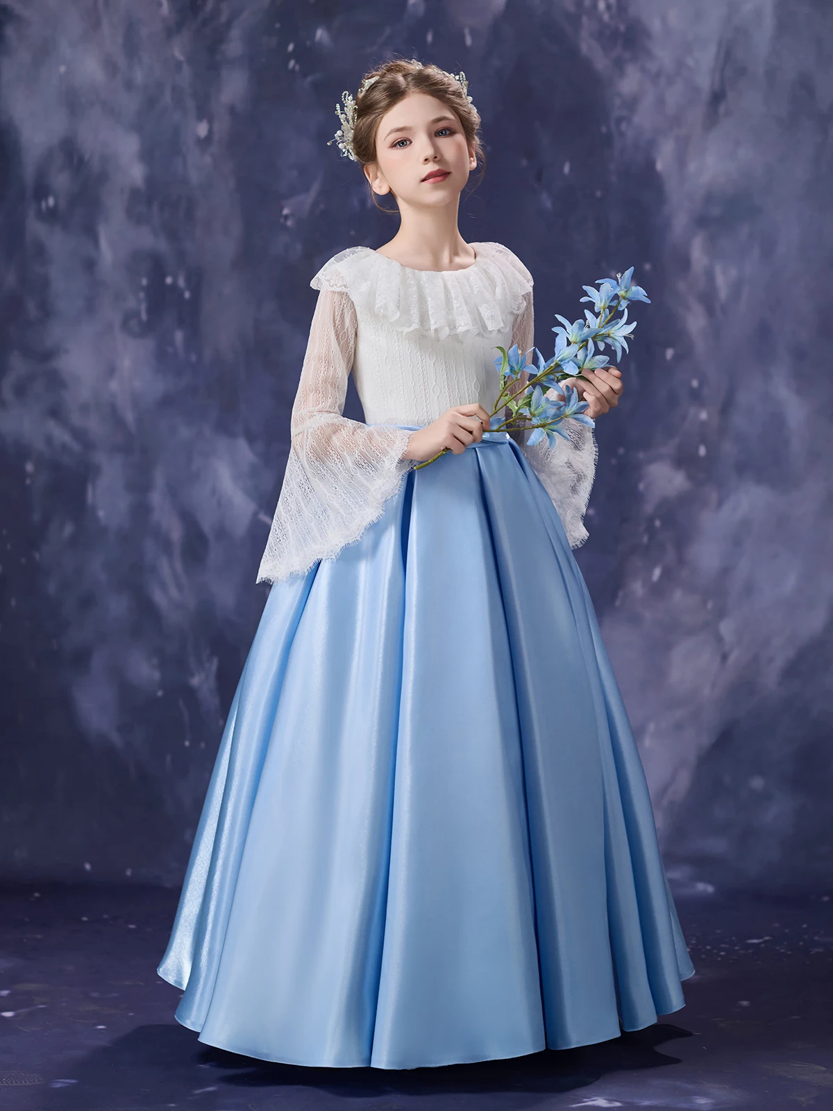 

Детские нарядные платья для показов мод, выступлений на фортепиано, игры на скрипке и виолончели, длинные платья для маленьких ведущих.