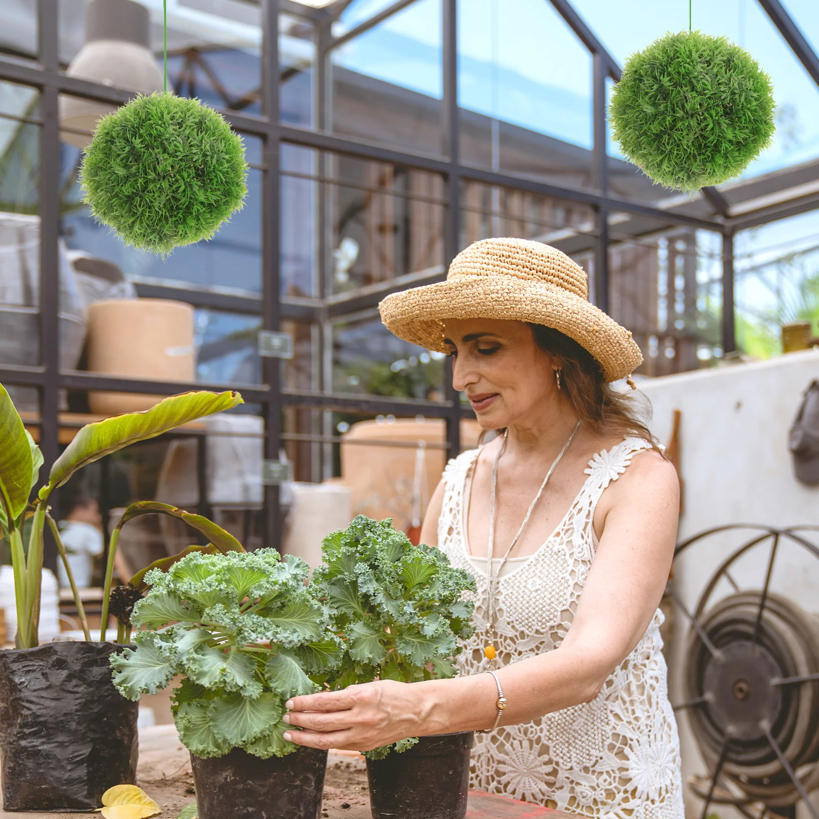

2pcs Artificial Hanging Plant Balls 12Cm Fake Grass Ball Decorative Ceiling Ornaments For Home Restaurant Indoor Outdoor Topiary