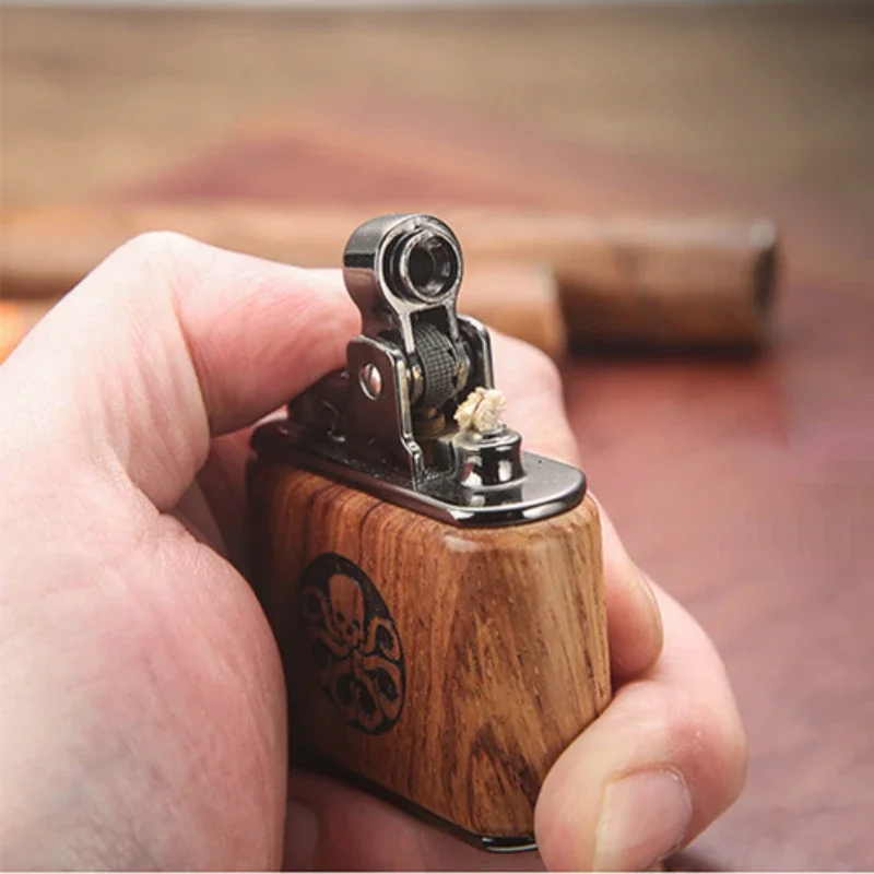 Classic Wooden Carved Kerosene Lighter, Retro Style Mechanical Push Ignition, Exquisite Gifts for Men, Cigarette Accessories