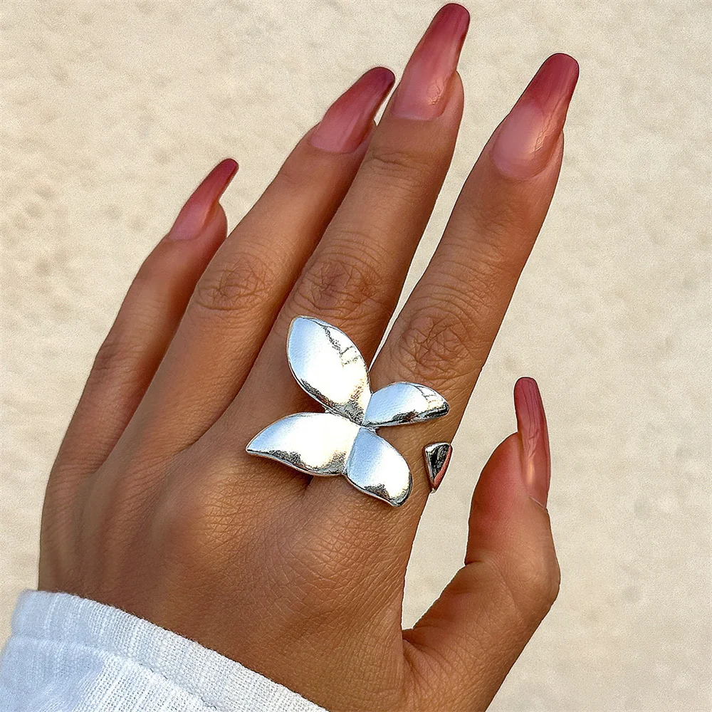 Trendiger, übertriebener Schmetterlings-Offenring, verstellbar, für Damen, als Accessoire für Bankette und Partys, Geschenk für Freundin und beste Freundinnen. – Detail 4