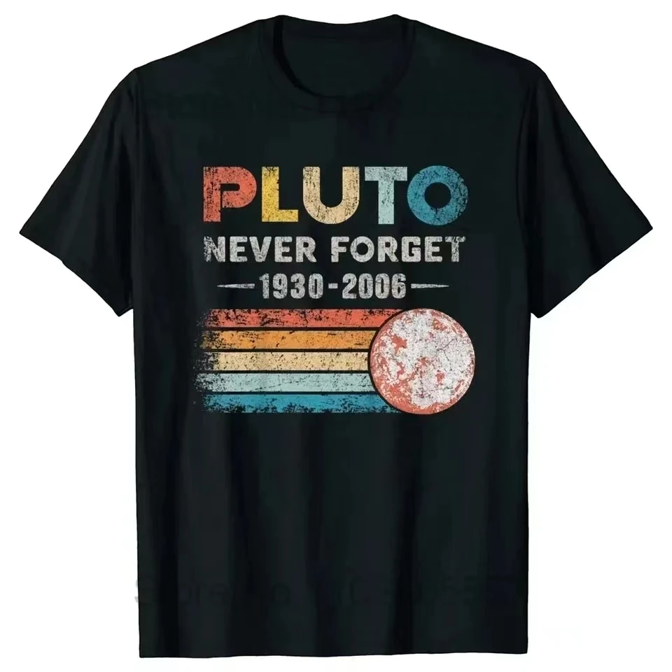 2024 Summer Men\'s T-shirt Never Forget Pluto Printed T-shirt Casual Sports Cotton Short Sleeve Oversized Tee Shirt Men Clothes