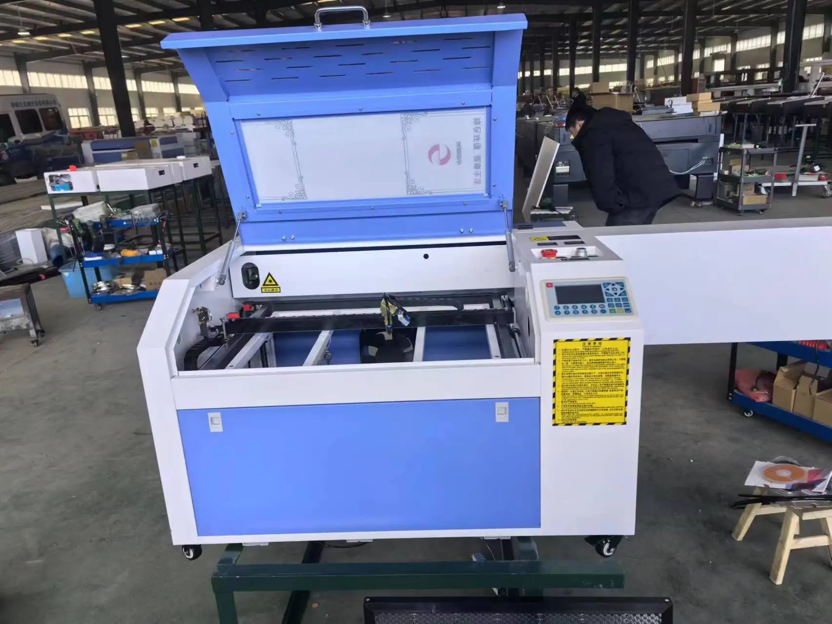 

Лазерный гравировальный станок CO2 6040 50W 60W 80W и 3D лазерный гравировально-режущий станок 4060 100W для дерева, акрила, кожи