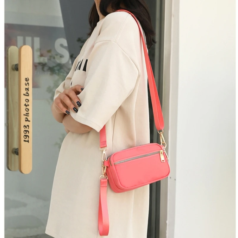 

Women Small Square Phone Pouch Crossbody Bag Waterproof Nylon Shoulder Bag with Wrist Strap Lady Daily Casual Messenger Handbag