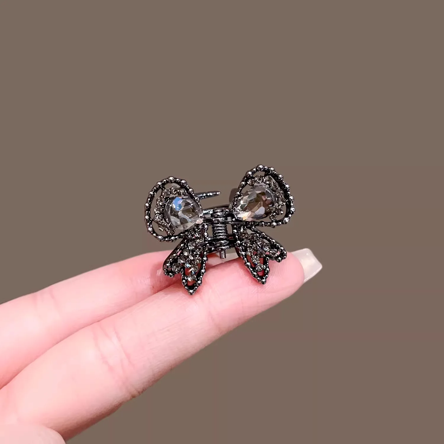 High-End Kristall Strass Schmetterling Haarspange Exquisite süße Mini Haarklammer seitlicher Pony Clip Damenmode Haarschmuck – Detail 3