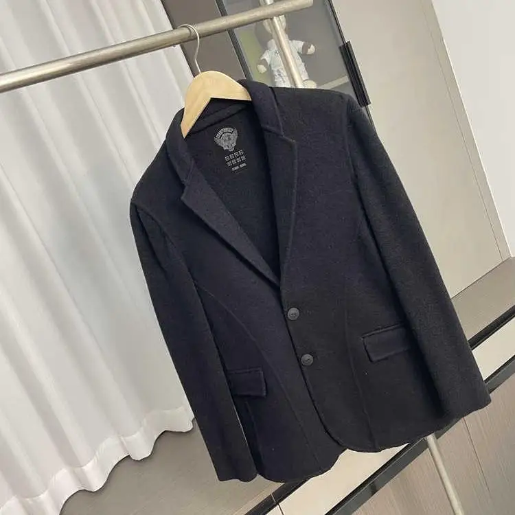 

Мужской шерстяной пиджак ручной работы из твида, двусторонний, осенне-зимний, для бизнеса и отдыха, приталенный крой, два кармана.