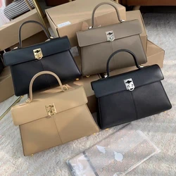 High-quality niche CF stance wallet women's cowhide fashion business versatile trapezoidal crossbody handbag briefcase