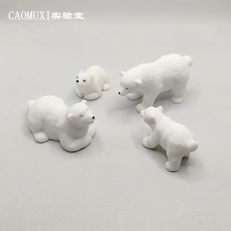 Simulation animal model miniature trumpet polar bear bear bear big white bear resin hand-made doll micro landscape ornaments