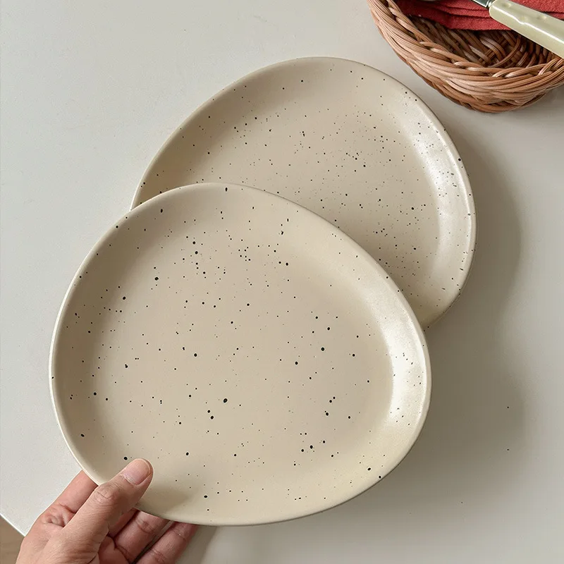 

Dessert plate, ceramic special-shaped plate, triangular breakfast plate