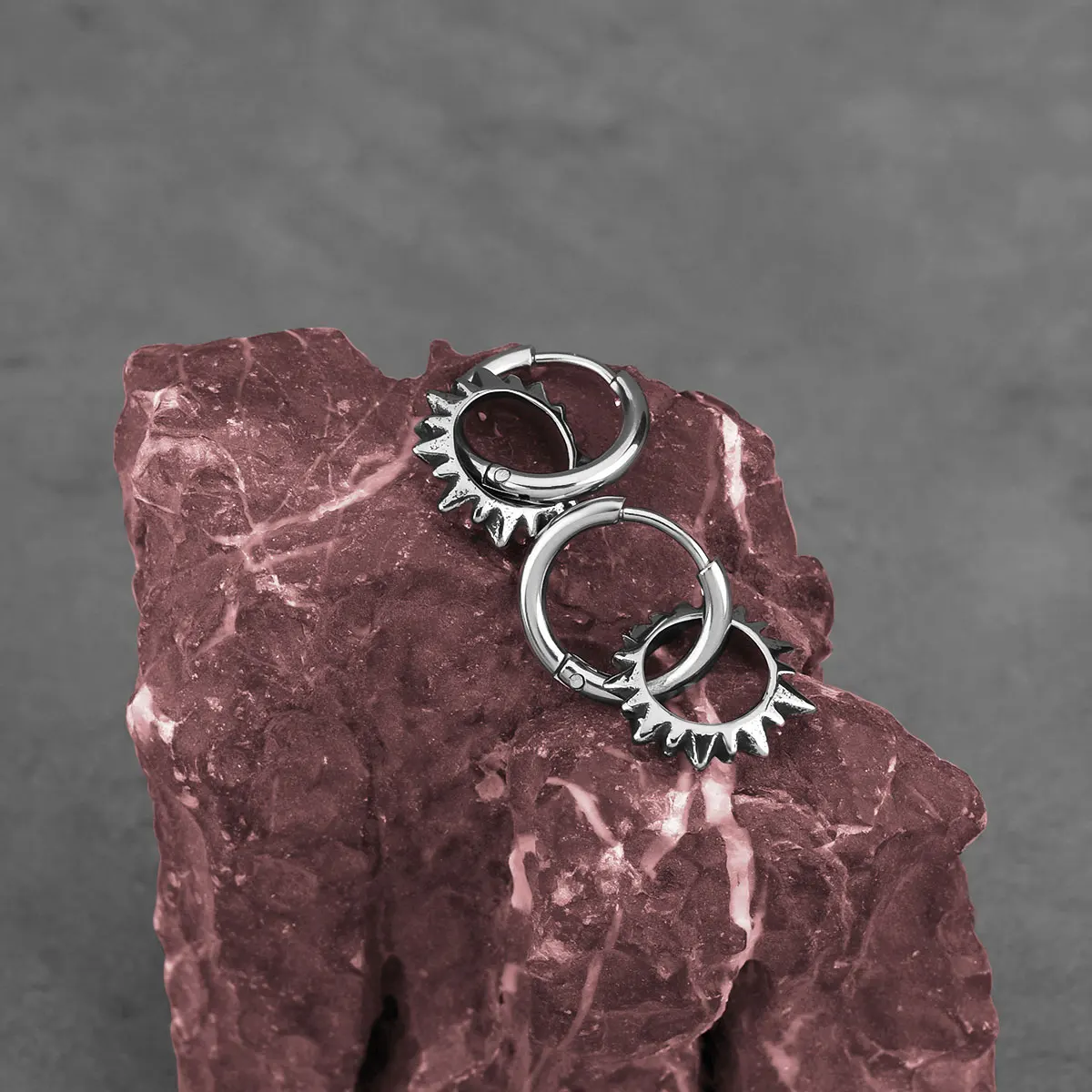 Creative Design Tiny Spikes Hoop Earrings Female Cute Stainless Steel Ears Jewelry Gothic Punk Hip Hop Jewelry Party Club Gift
