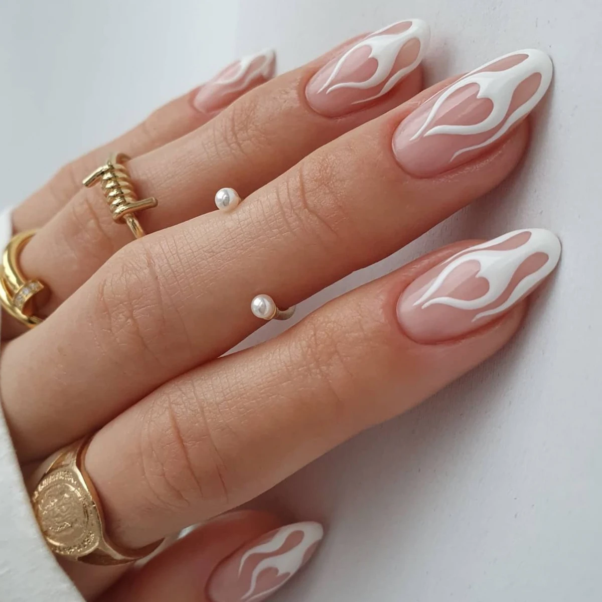 24Pcs/Set Trend Long Oval Shaped White French Heart White Flame Printed Full Coverage Wearable Fake Nail Press on Nail Art