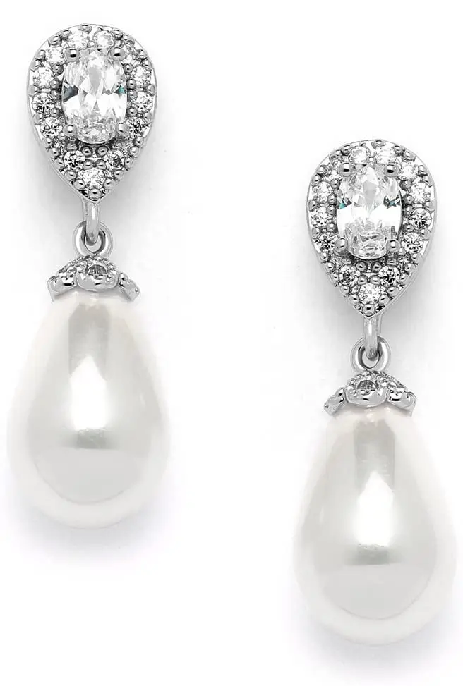 

Pear-Shaped Cubic Zirconia Wedding Earrings for Brides with Bold Soft Cream Pearl Drops