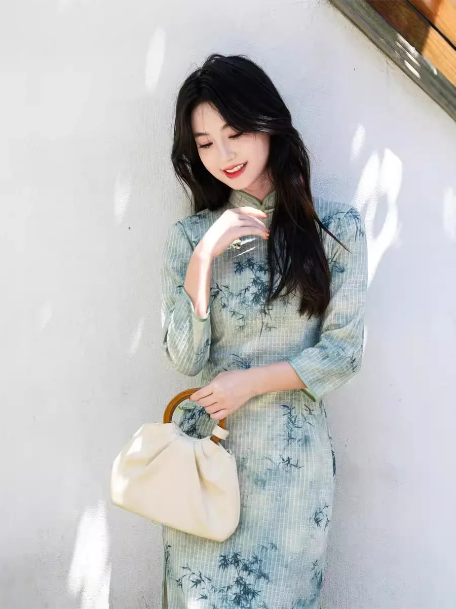

Новинка осени 2024, длинное платье Cheongsam с восемью пуговицами, новое платье в китайском стиле для девочек, молодежное платье Ципао