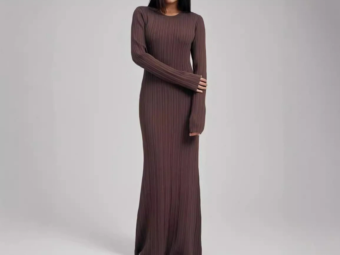 

2025 Autumn and Winter Knitted Long Skirt with Warm Base Long Sleeved Woolen Dress