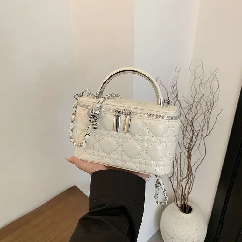 

2025 Trendy Quilted Small Bag - Women's New Niche Box Design, Versatile Chain Shoulder Crossbody