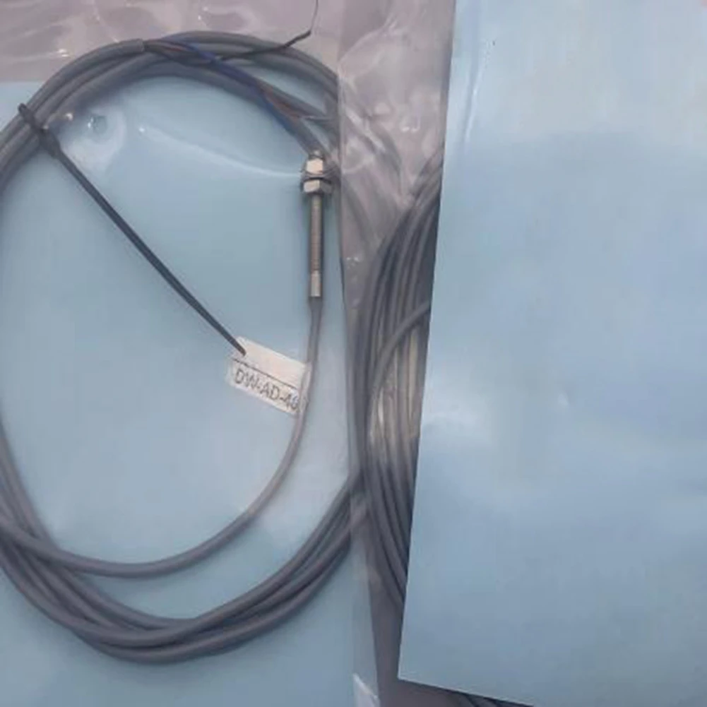 2026 New Tool -AD-603-M10E-620 -AD-603-M10E-637 High Voltage Resistant Proximity Switch Sensor A