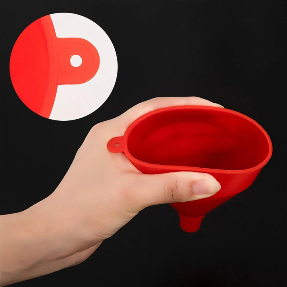 

Воронка присадки для топлива со съемным шлангом для заправки топливного бака автомобиля и мотоцикла, предназначенная для управляющего потока и не утечки