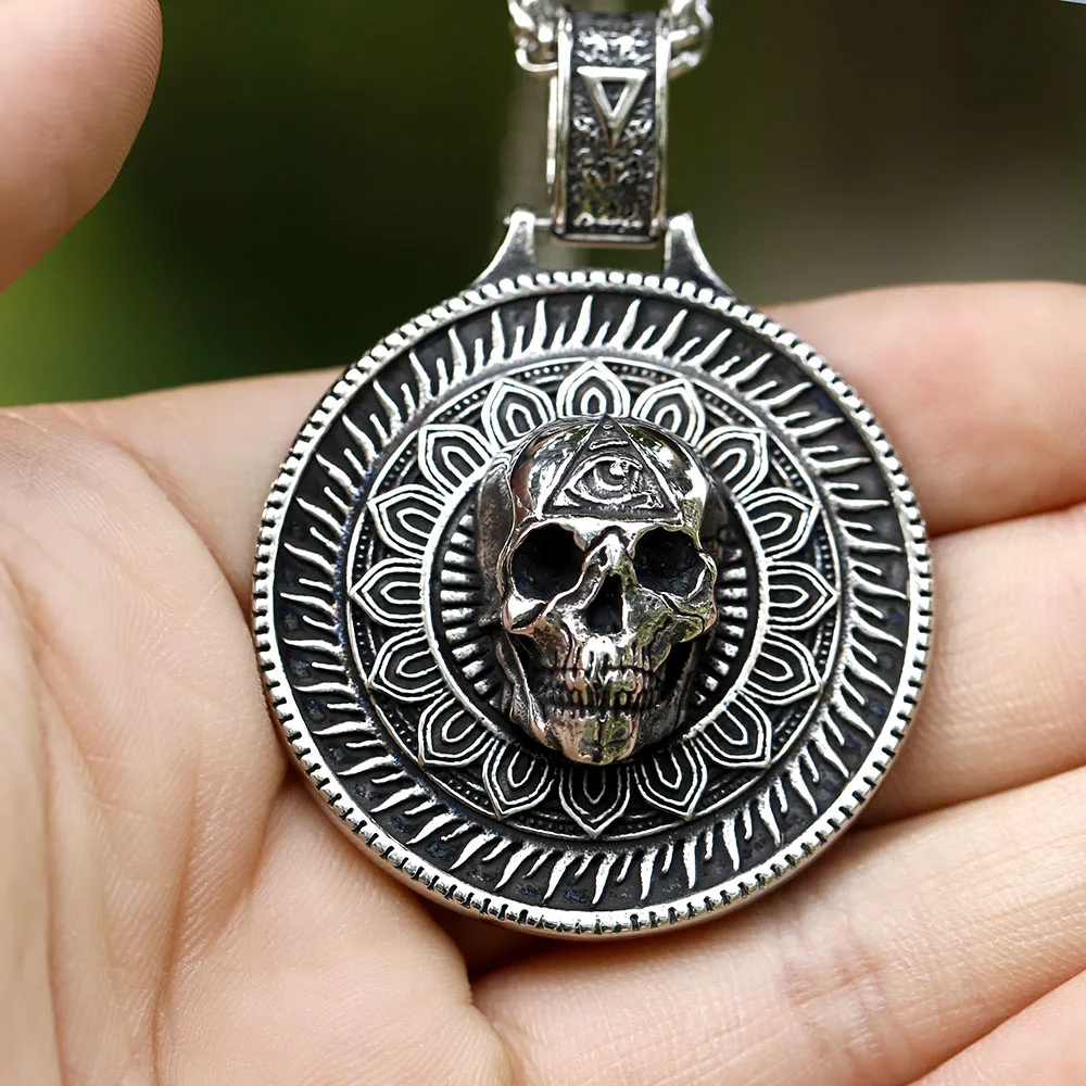 2022 NEW Men\'s 316L stainless-steel vintage Special Design round Skull Pendant Necklace punk fashion jewelry Gift free shipping