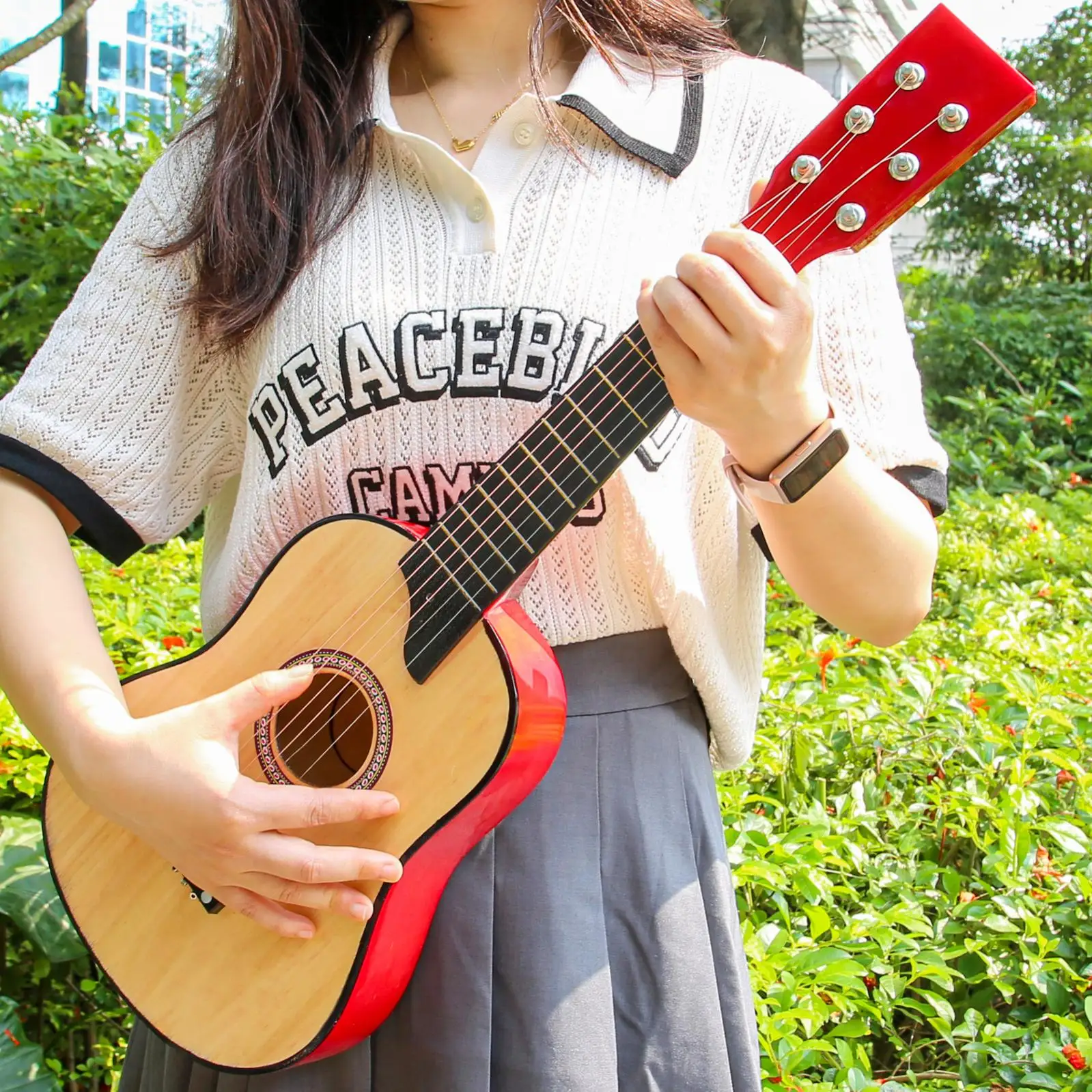 Guitarra acústica de tilo de 25 pulgadas con bolsa, púa, cuerda de repuesto, guitarra de color madera para principiantes como regalo