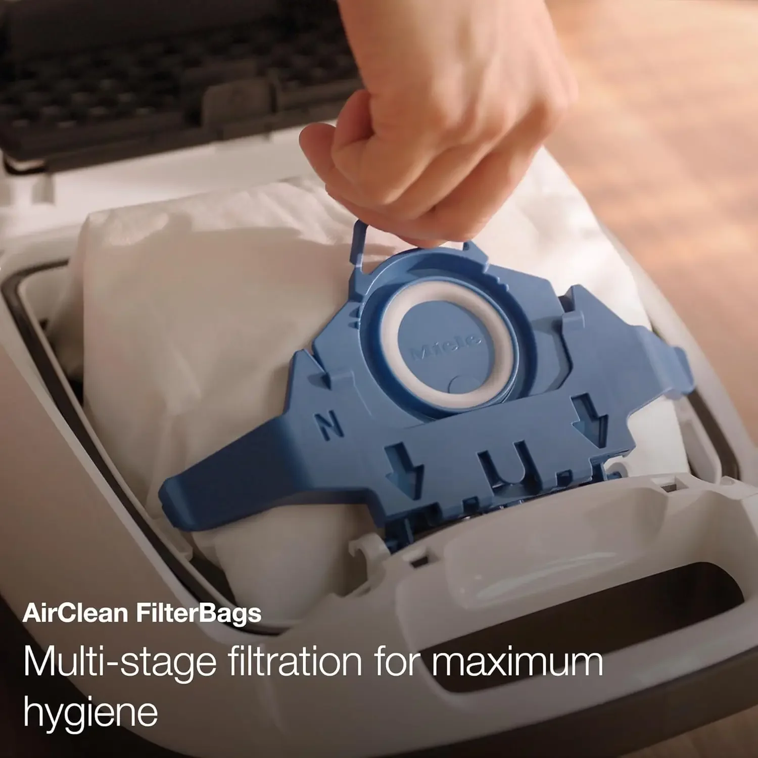 Aspirapolvere completo a contenitore con sacco C3 Calima con testina turbobrush, adatto per tappeti a pelo basso medio e F duro