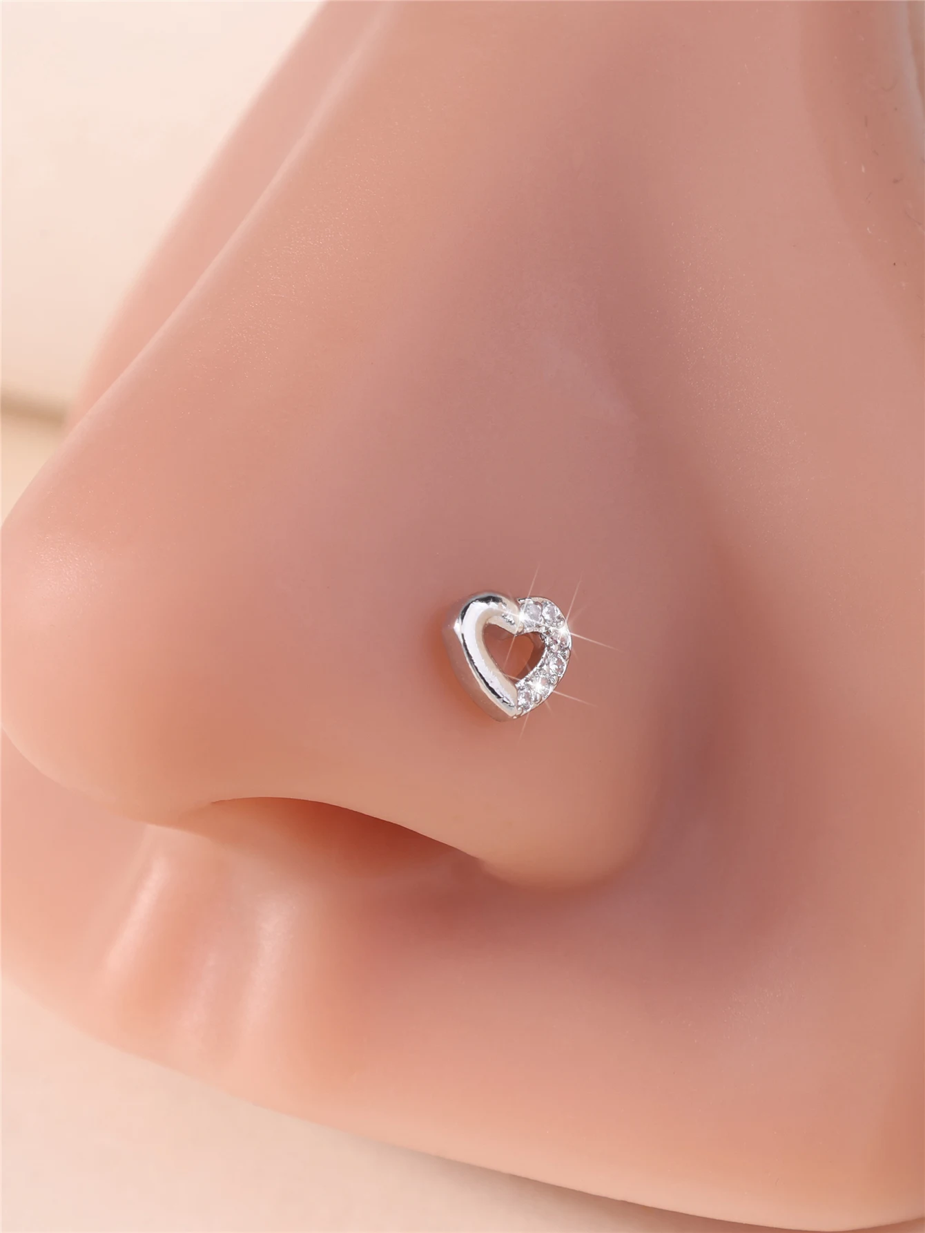 1Pcs 20G L Shaped Nose Studs CZ Small Heart Design Gold Silver Color Nose Piercing for Women Girl Cute Nostril Jewelry