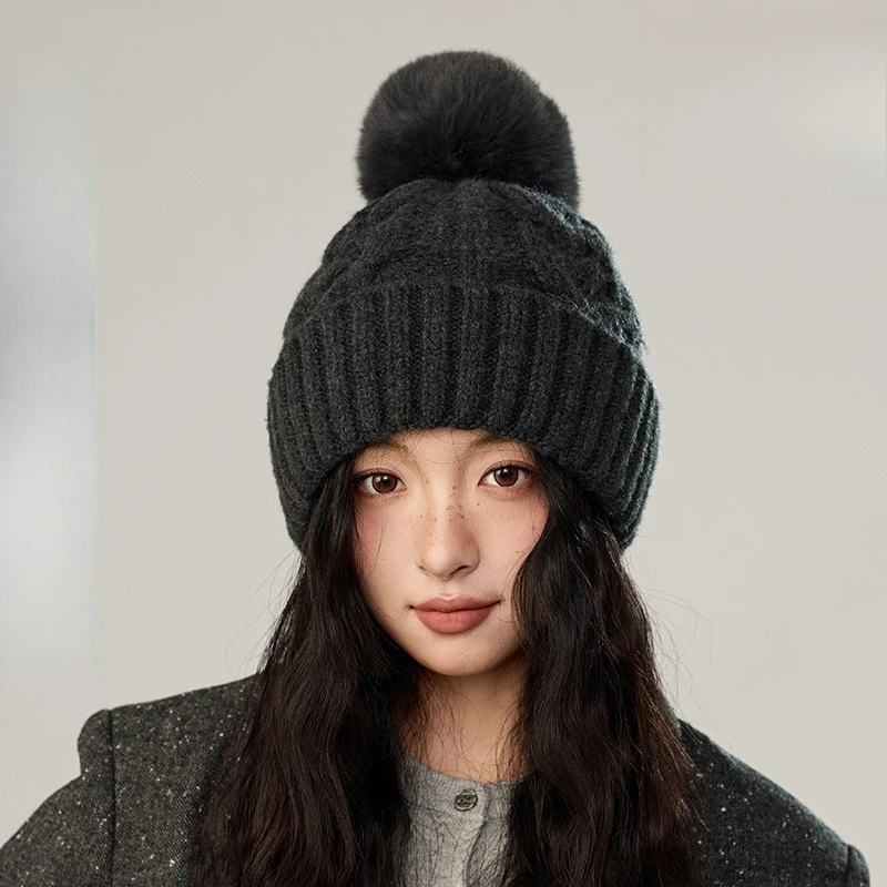 Winter Fashion New Retro Twist Hairball Knitted Hat Korean Girls Daily Outdoor Commuting Windproof and Warm Plush Wool Hat Tide