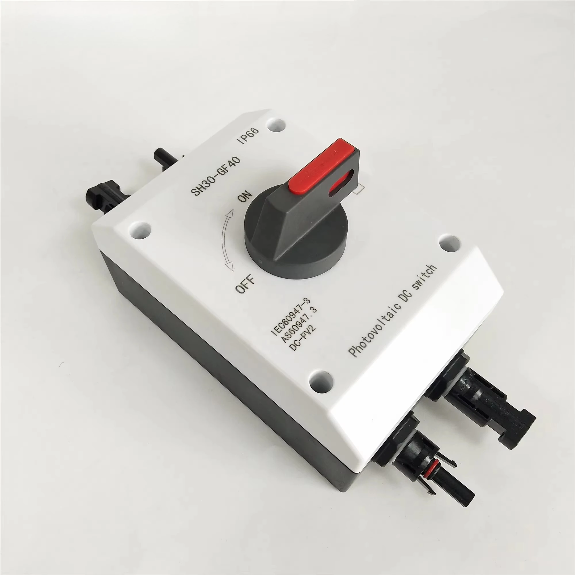 Waterproof IP66 High Performance Solar DC 1500V 40A PV Photovoltaic Isolator Switch 2 Pairs Connectors  SH30-GF40 2022