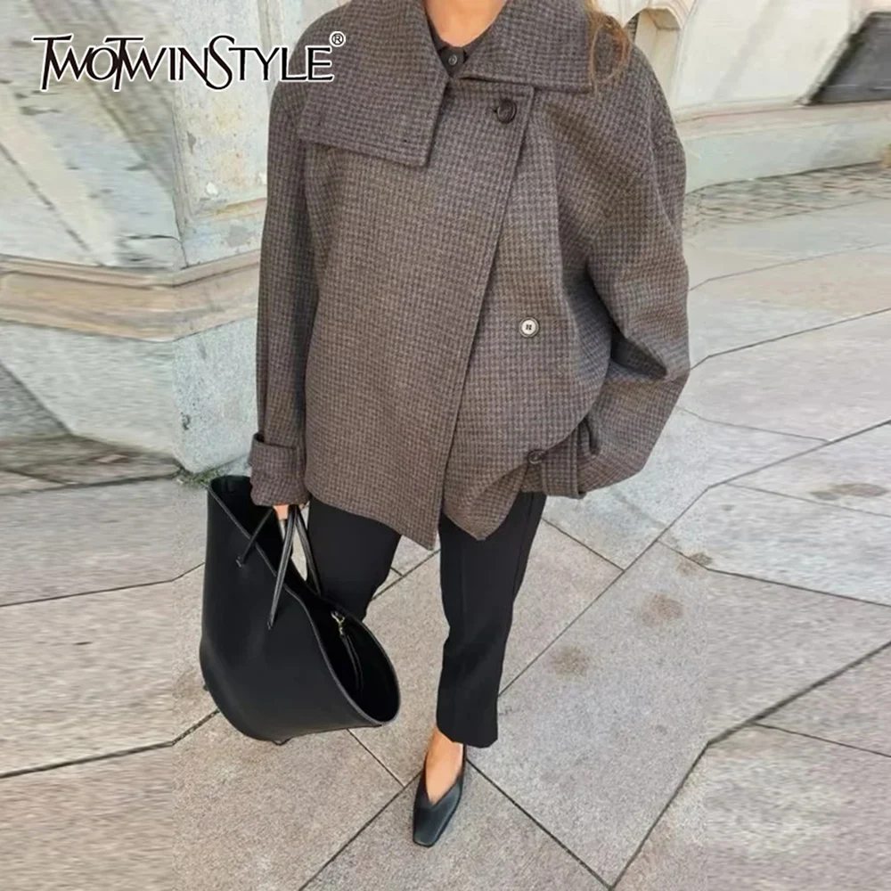 

TWOTWINSTYLE классическое винтажное шерстяное пальто в клетку для женщин, однобортное свободное пальто с воротником-стойкой и длинными рукавами в стиле пэчворк, женская