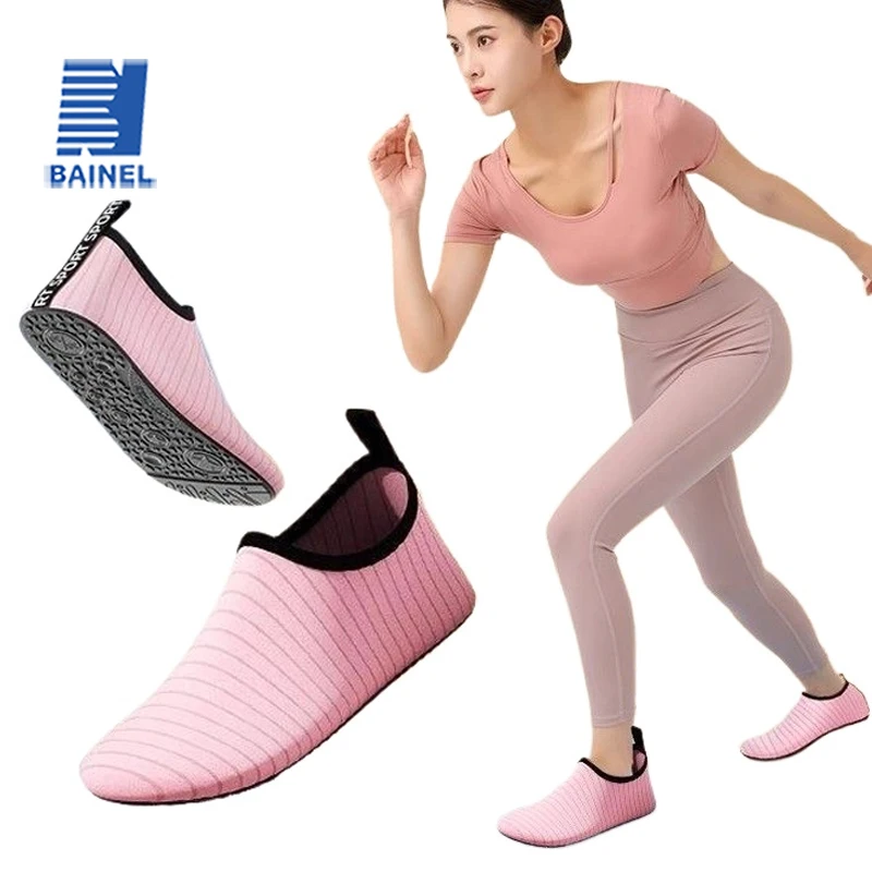 

Men Women Kids Water Shoes Sports Beach Swimming Socks Anti Slip Fitness Gym Yoga Dance Swim Surf Diving Underwater Beach Shoes