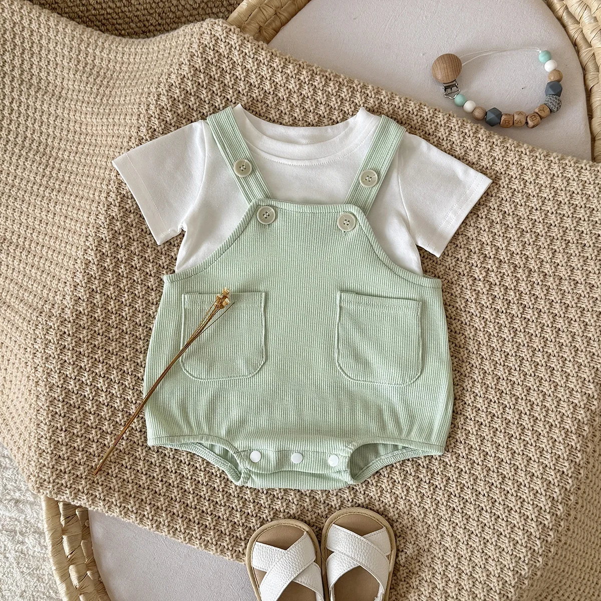 

Infant Boys Girls Overalls bodysuit 2pcs Summer Set White Crew Neck T Shirt Green Suspender Onesie Baby Cute Daily Wear