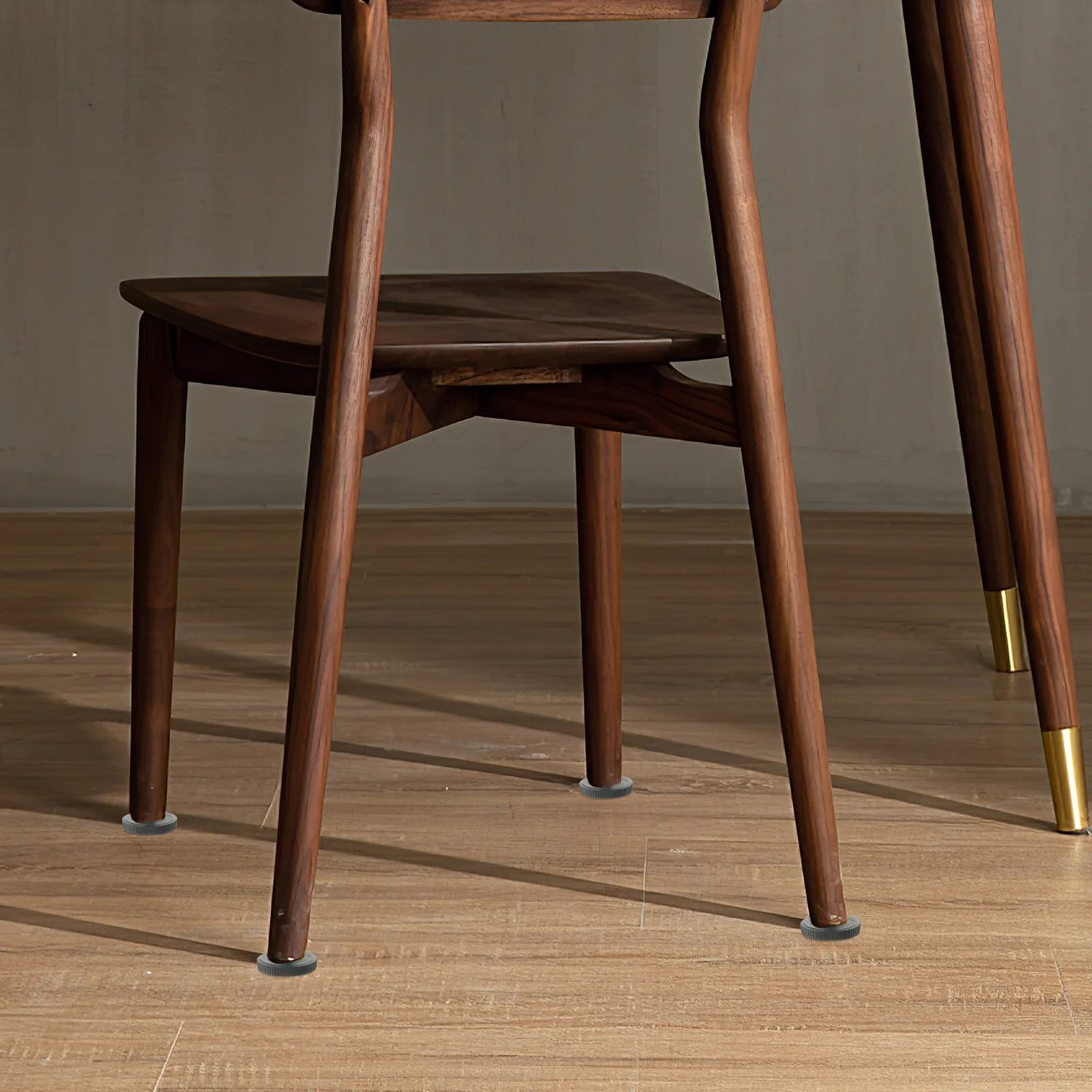 

20Pcs Adjustable Furniture Levelers Iron Threaded Design for Table Chair Sofa Silent Move Floor Protection Furniture Levelers