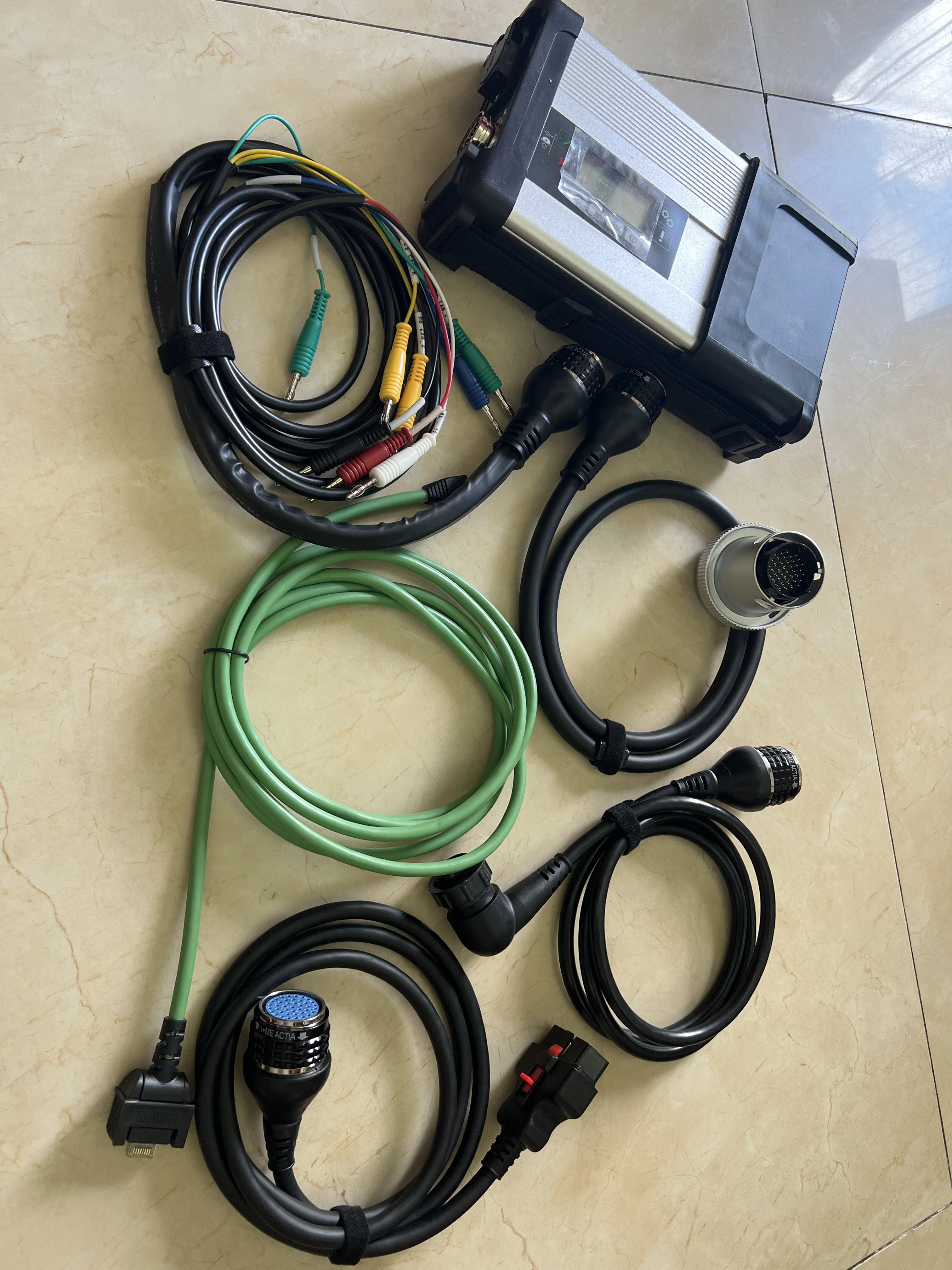 Top NEW MB SD C5 MB Star C5 SD connect compact 5 with multi-language Support WIFI for MB trucks and cars