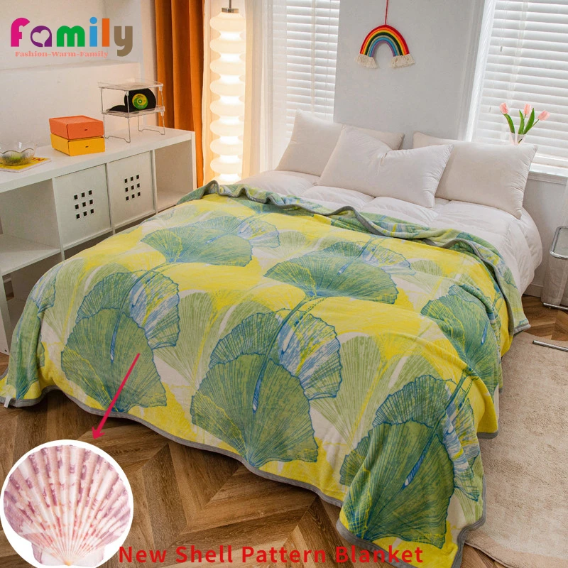 

Green Shell Pattern Fleece Blanket, Luxury Bed Quilt, Anti-Static Fuzzy, Soft Microfiber, Queen Size, 300GSM, 1Pc