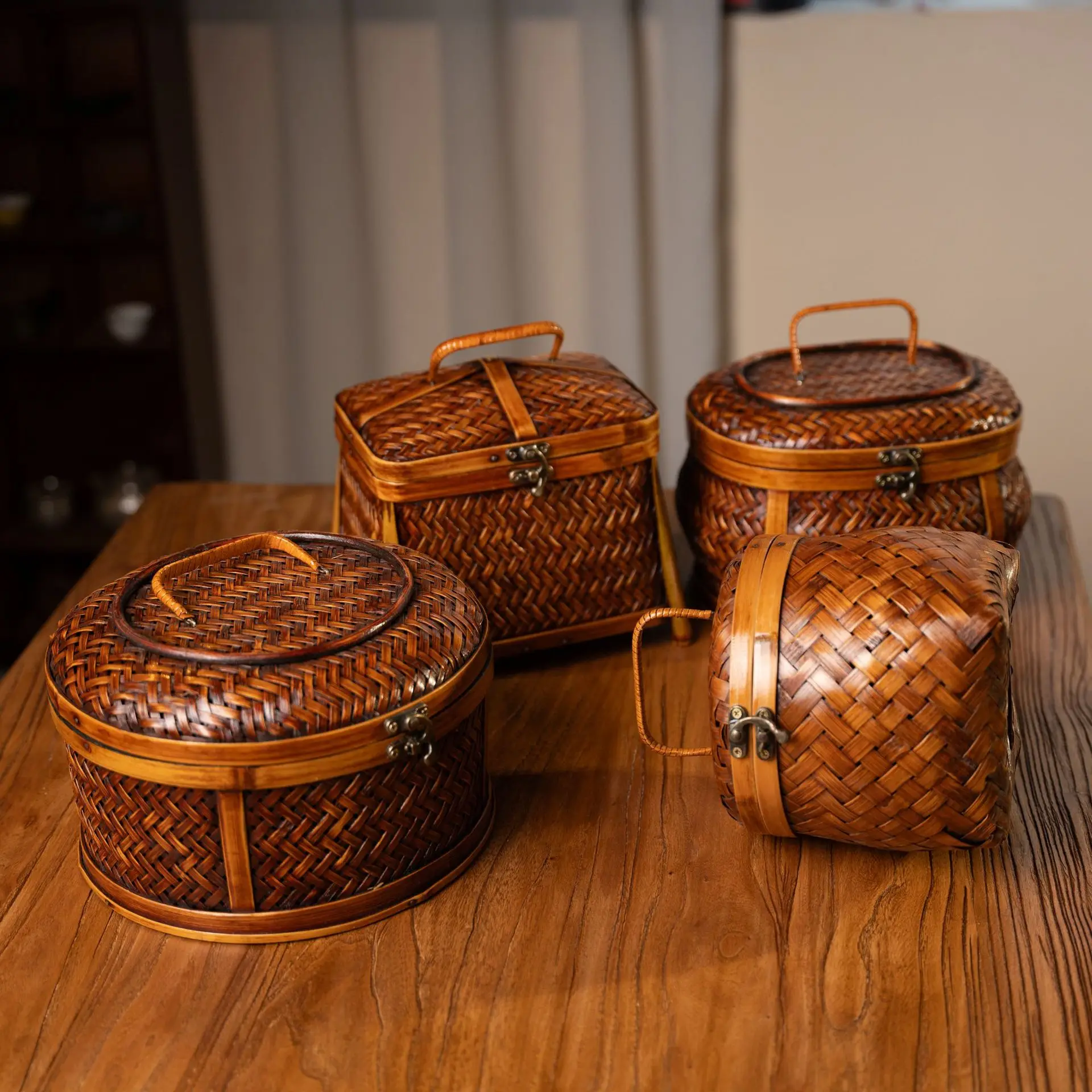 

Vintage Bamboo Storage Box Handwoven Tea Set Basket Tea Ceremony Organizer Rustic Bamboo Basket Handmade Retro Style Decoration