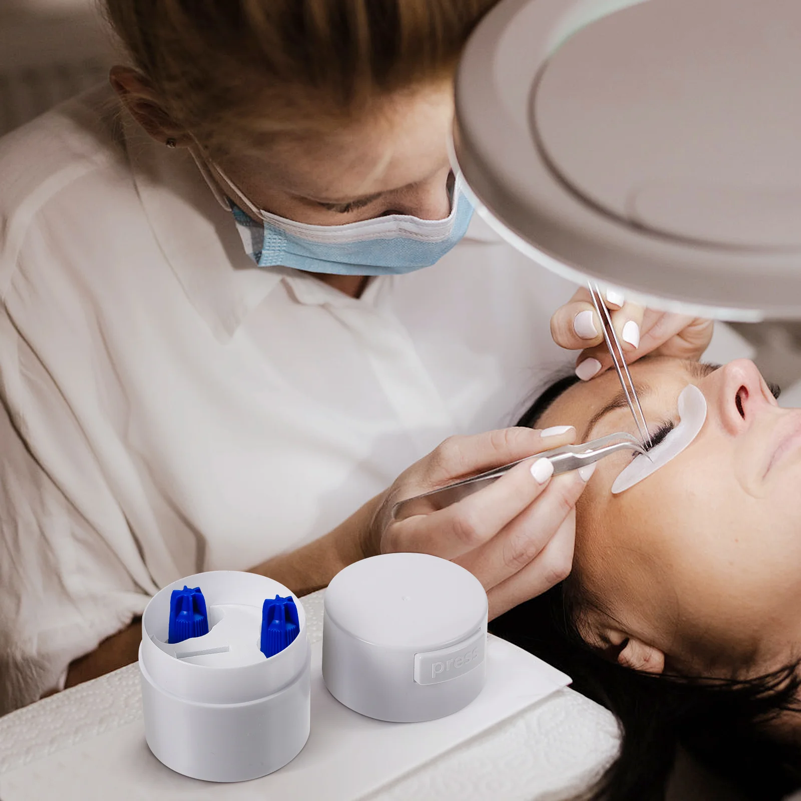 

Sealed Eyelash Glue Container with Press Top Dry Storage Tank for 3 Bottles Extension Adhesive Moisture Proof Makeup Organizer