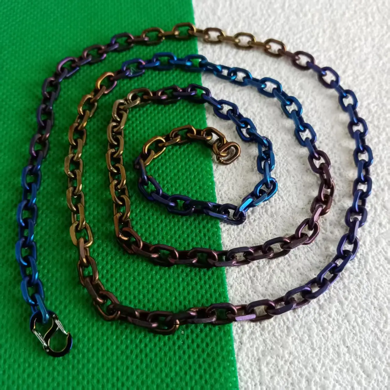 

Hypoallergenic Titanium Necklace for Sensitive Skin - 5.2mm Lightweight O-Chain Jewelry Gift with Secure 8-Shape Buckle
