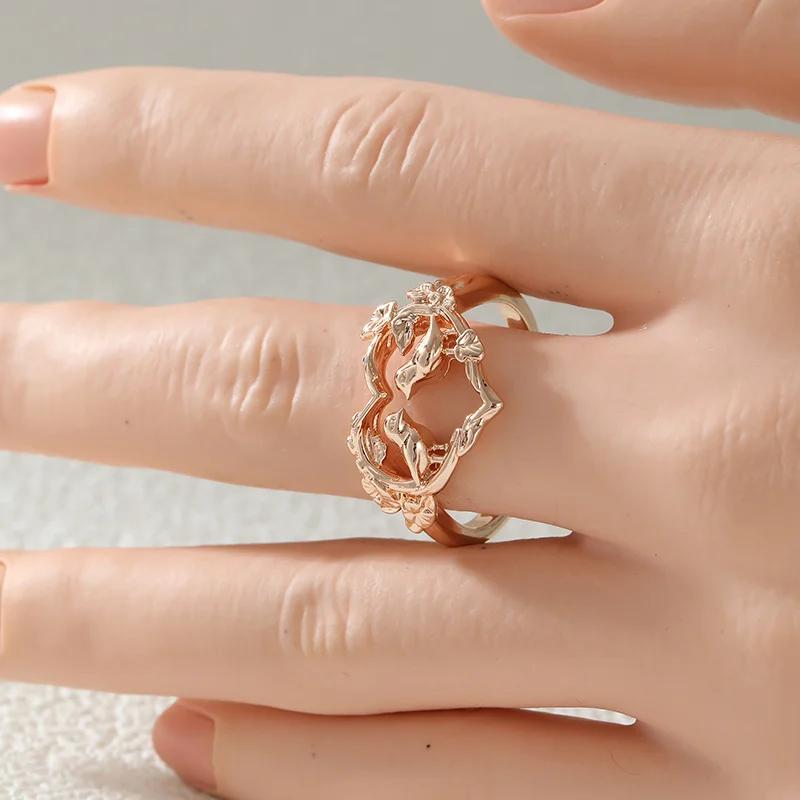 Relief Flower Bird Hollowed Out Ring Golden Plated Heart Shape Design Elegant Atmosphere Ring Ladies' Anniversary Dating Gifts