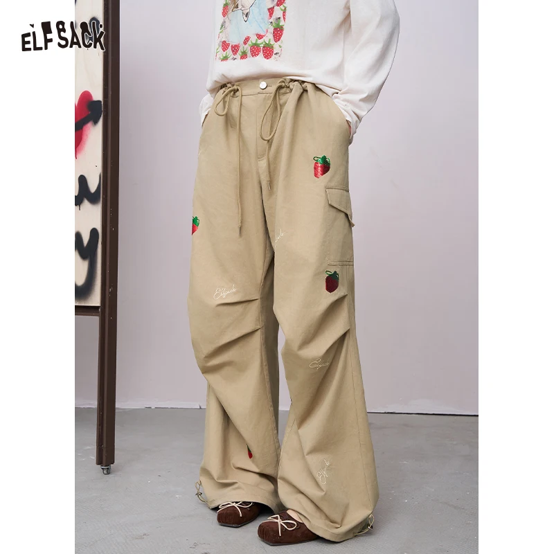 

ELFSACK 2025 Autumn New Arrival Sweet Edgy Strawberry Embroidery Cargo Pants Wide Leg Drawstring Waist For Woman