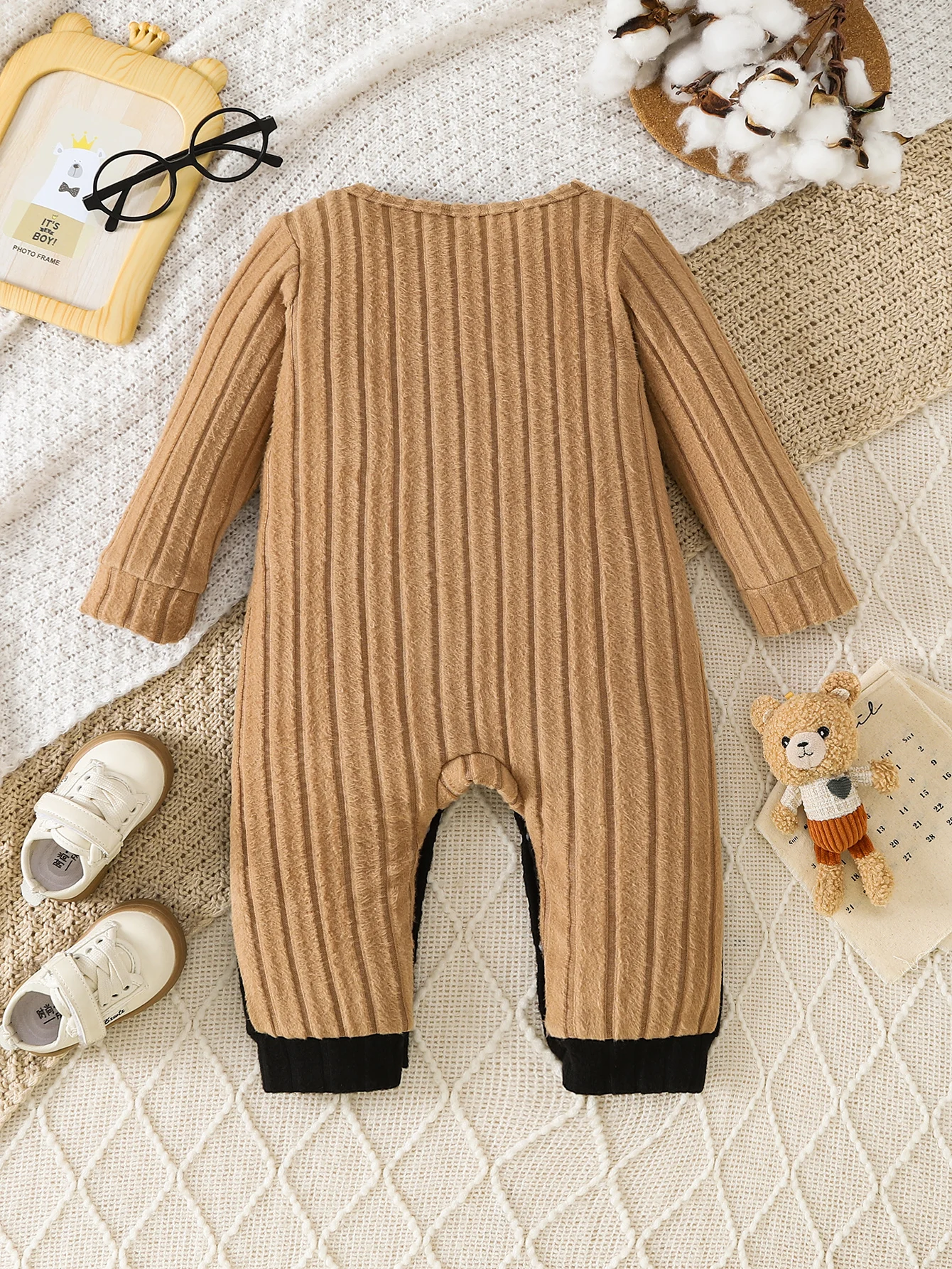 Spring and Autumn Popular Style Brown and White Color-Block Bear Baby Onesie (Knitted Skin-Friendly Style) | With Ribbed Texture