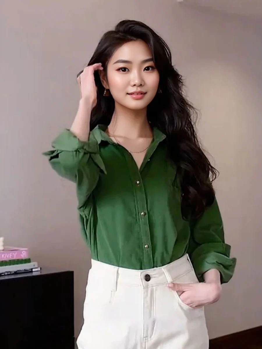 قمصان نسائية كلاسيكية بأكمام طويلة باللون الأخضر للخريف والشتاء بلوزات غير رسمية بياقة مقلوبة للسيدات سترات قميص نسائية