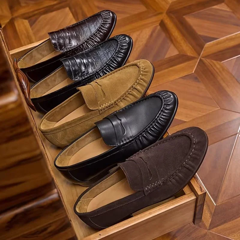 

Gentlemen's Pointed-toe Genuine Leather Loafers Vintage Pleated Flat Slip-on Casual Leather Shoes For Men Handmade Single Shoes