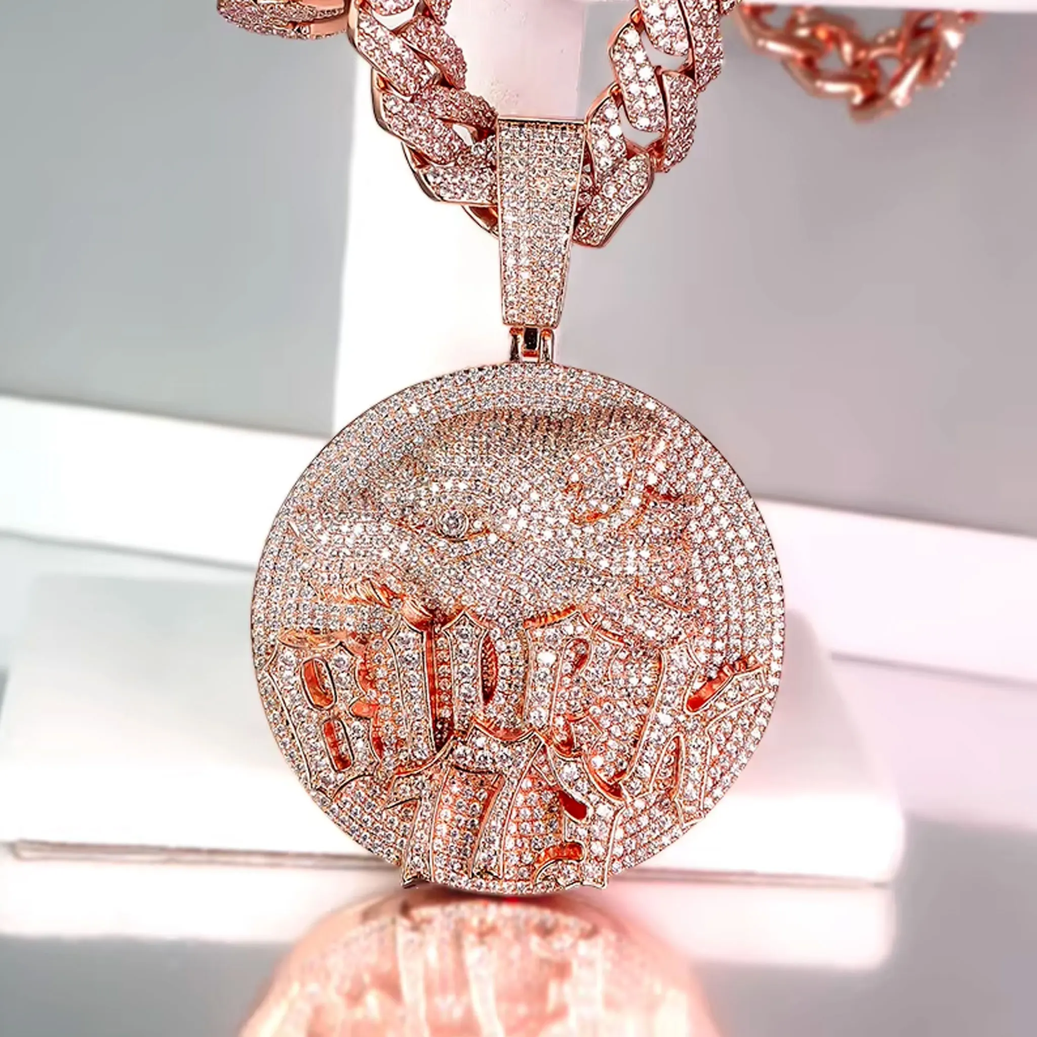 

LYEE CYEE New Edition Letter Circular Cutting Animal 3D Hip Hop Pendant Necklace Suitable for Rap Singers to Wear as Birthday Gift, Anniversary Commemorative Meaningful Gift, Best Gift for Good Friends