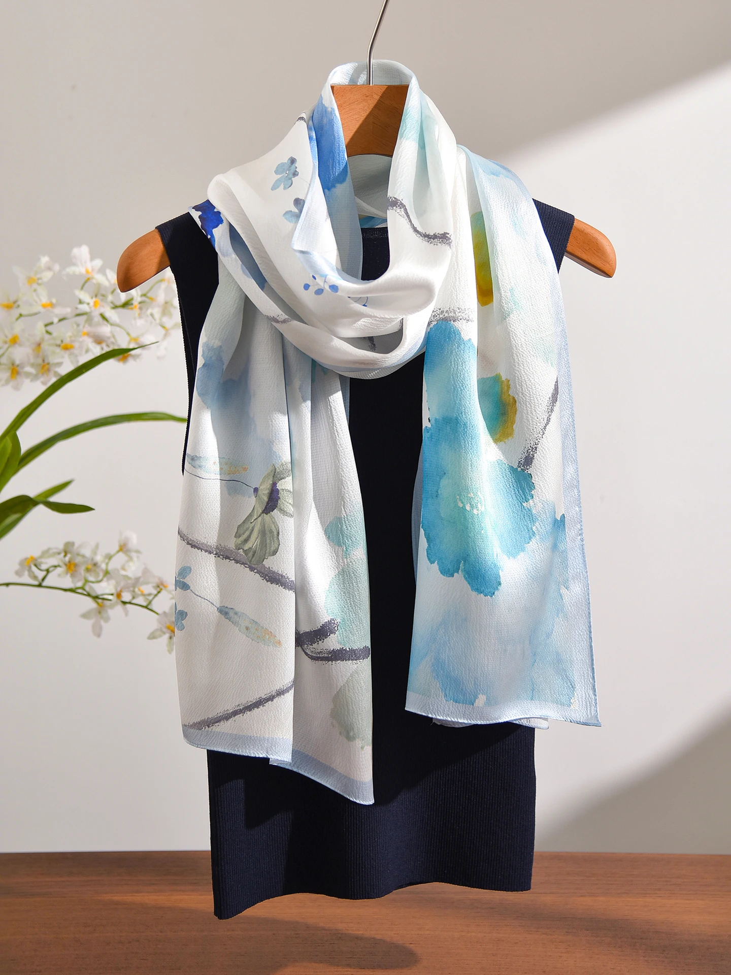 Echarpe-en-soie-bleue-pour-femme-nouvelle-collection-2026-longue-et-rectangulaire-sensation-de-luxe-soie-de-hangzhou-haut-de-gamme-fine-saison-printemps-accessoire-de-mode