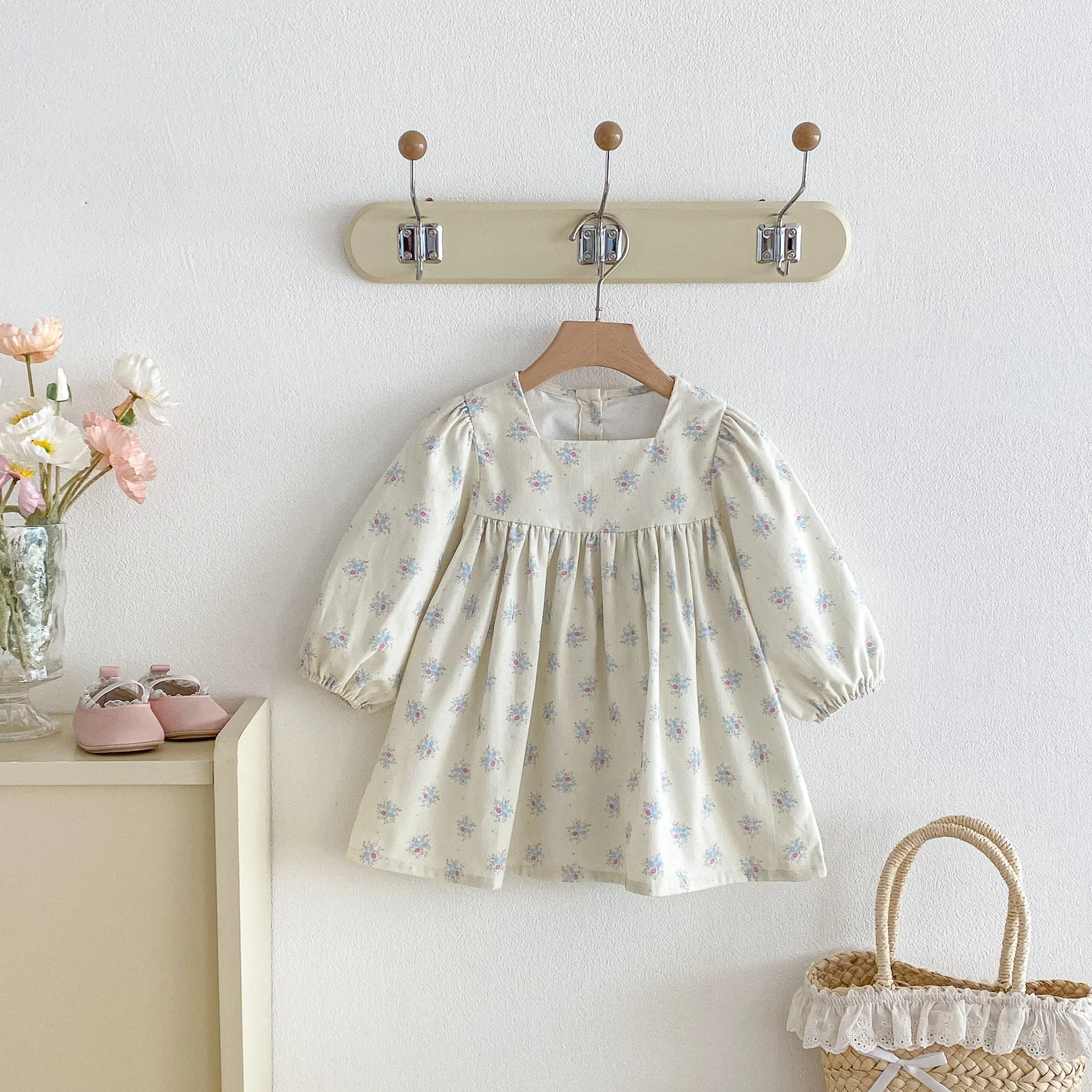 

2026 Spring New Girls Long Sleeve Floral Dress Cotton Children Loose Casual Dress Baby Girl Sweet Princess Dress Kids Clothes