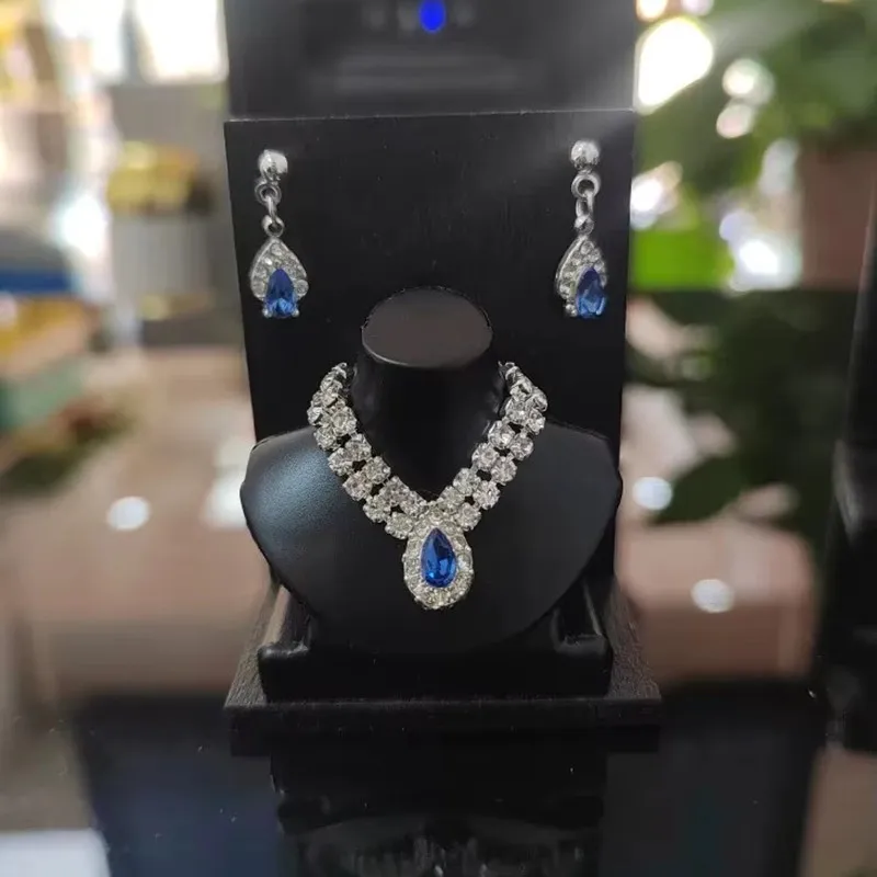 

Handmade Luxury Design Diamond Earrings Necklace Set For 1/6 Scale BB FR dolls Jewellery Accessories