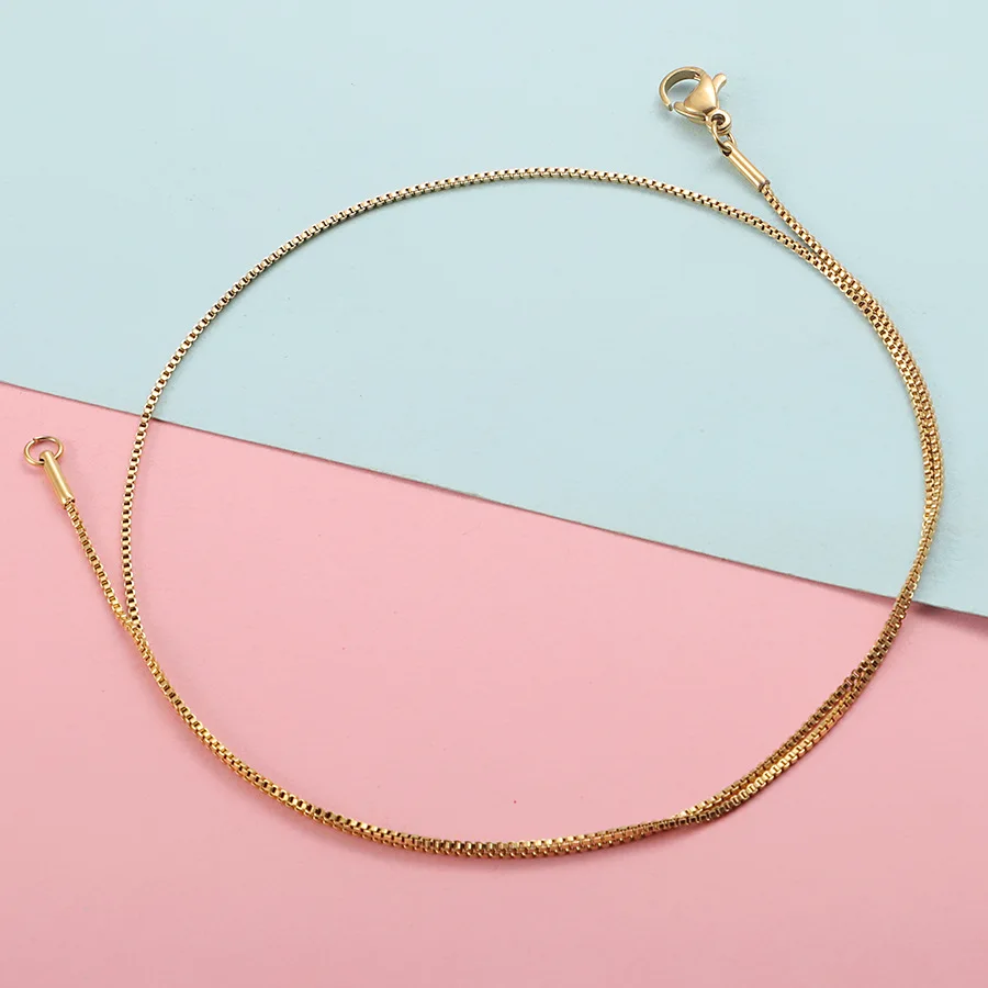 

Bestselling Stainless Steel Vacuum-Plated Box Chain Necklace – Light Luxury, High-End Feel, Women's Matching Chain Accessory, Co