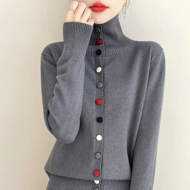 

Autumn and Winter New 100% Pure Wool Retro Women's Stand Collar Knitted Cardigan Coat Casual Loose Fashion Bottoming Shirt.