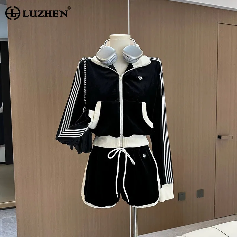 LUZHEN Color Contrast Stripe Printed Long Sleeve Sports Jacket Casual Shorts Women\'s 2024 Fashion Female Two-piece Sets AA1432