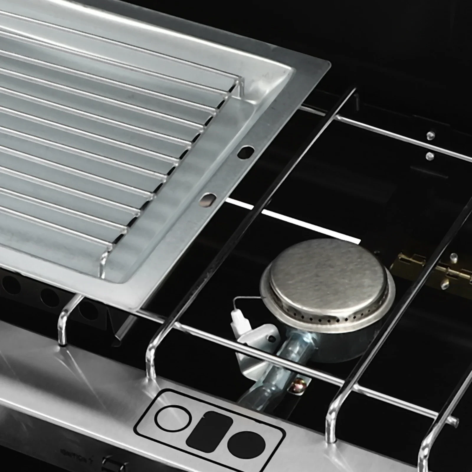 موقد غاز خارجي بثلاث شعلات - محمول، تحكم في اللهب قابل للتعديل للطهي بكفاءة في التخييم