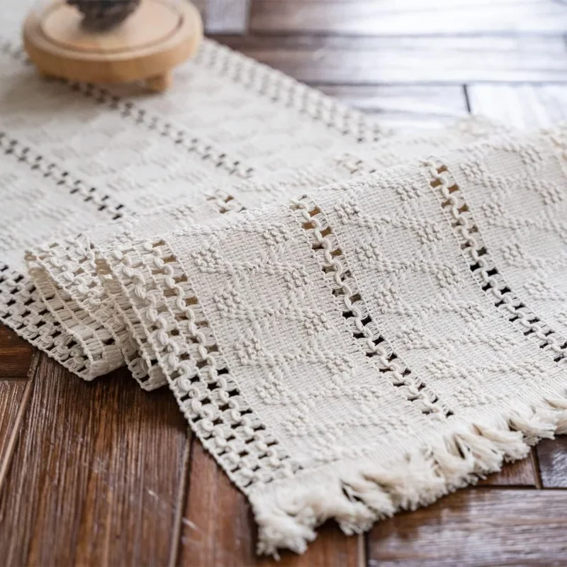 Beige Boho Table Runner with Tassels Macrame Cotton Table Runner Rustic Farmhouse Table Runner for Bohemian Kitchen Dining Room